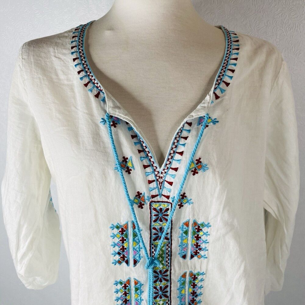 Ananda's Collection Sz L White Tunic Embroidered - image 2